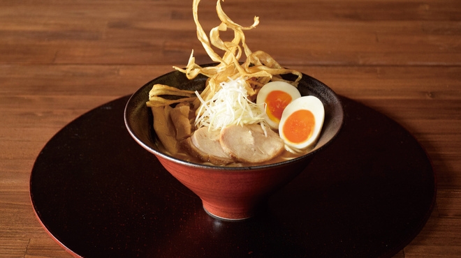 鶏白湯ラーメン