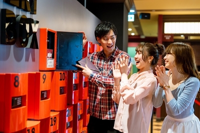 MYSTERY MAILBOXの様子