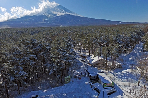 冬季限定の「雪遊び場」