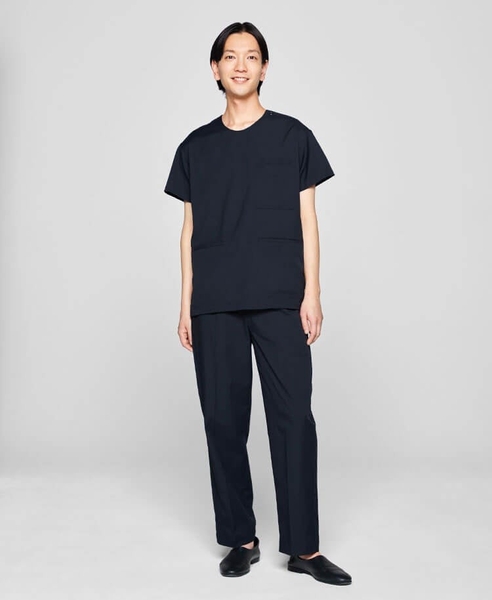 ディープネイビー モデル身長185cm Lサイズ