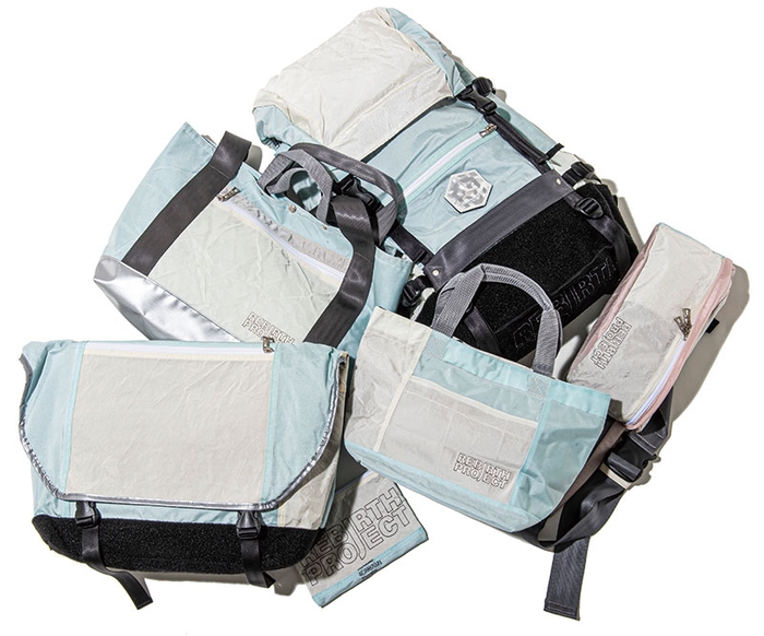 2011年にリリースされた初めてのコラボレーションバッグ