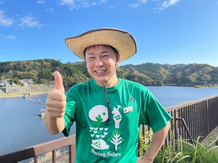 自然体験専任スタッフ「みどりマン」と思いっきり遊ぼう!!