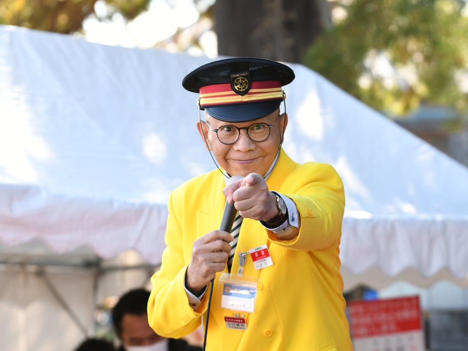 鉄道ものまね芸人 立川真司 