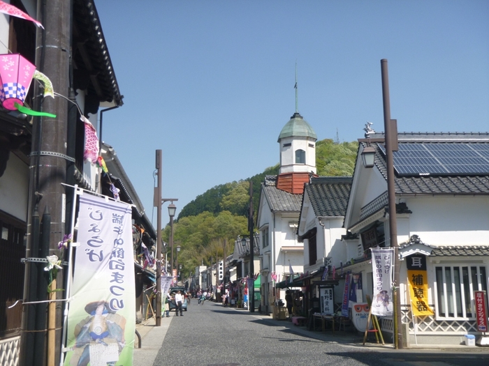 府中市（白壁の町並み）