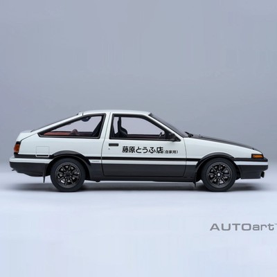 1/18スケール トヨタ スプリンター トレノ (AE86) 「頭文字D」(C)しげの秀一/講談社