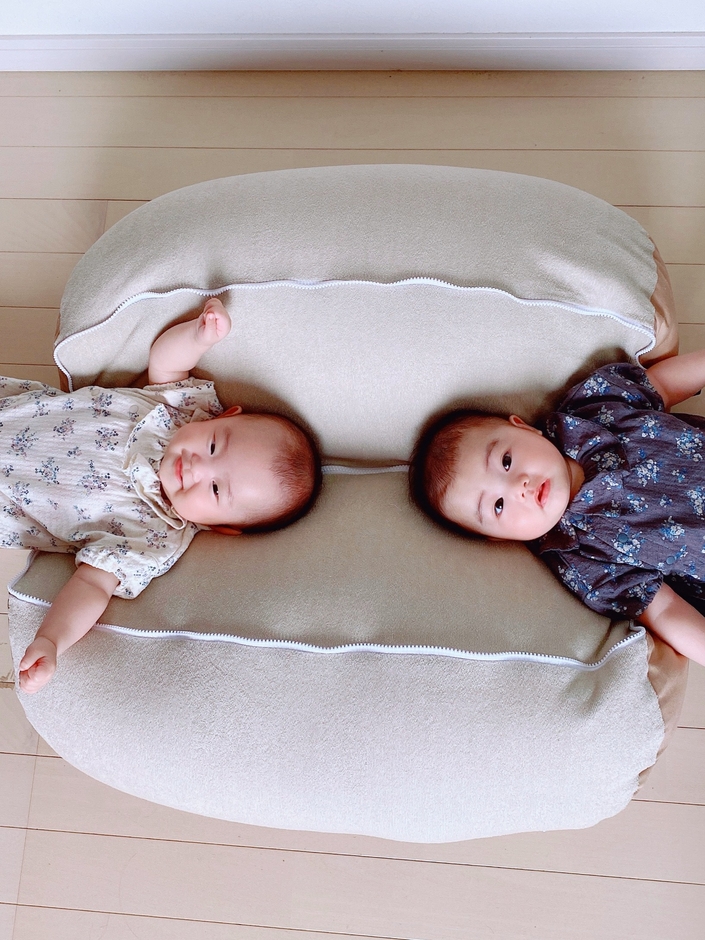 寝返り防止クッション