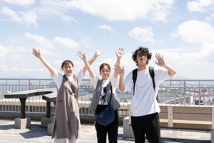 企画は大学生と行う