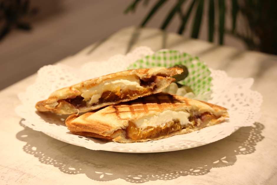 あんぽ柿のホットサンド