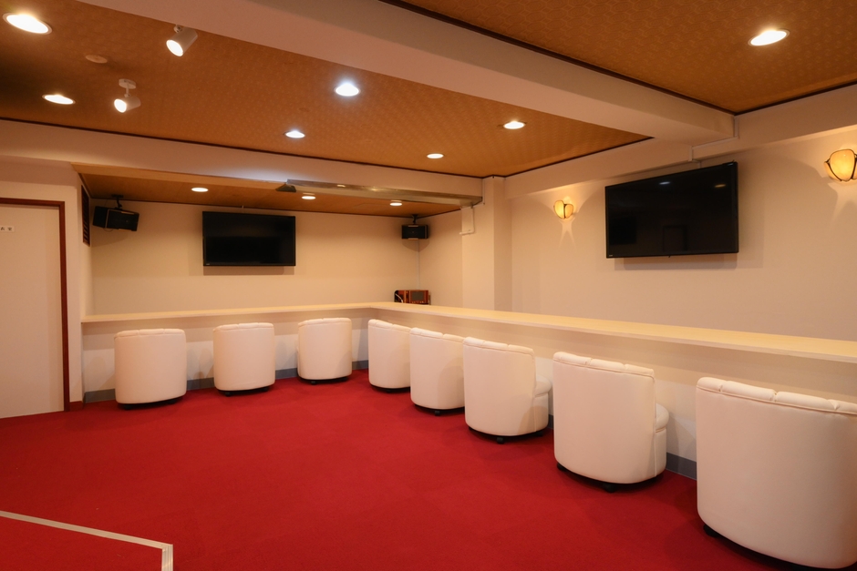 リノベーション後 店内 1