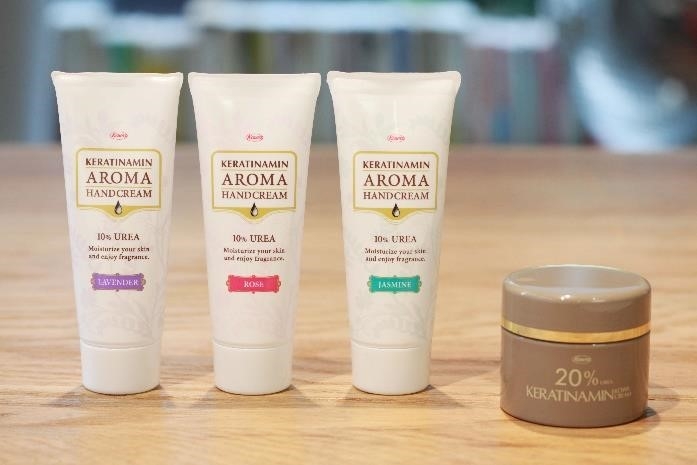 ケラチナミンコーワ アロマハンドクリーム(ケラチナミンコーワクリームL/R/J) 指定医薬部外品30g オープン価格 / 興和