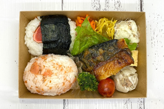 俵おにぎり+サバ味噌弁当(おにぎりチャカス)