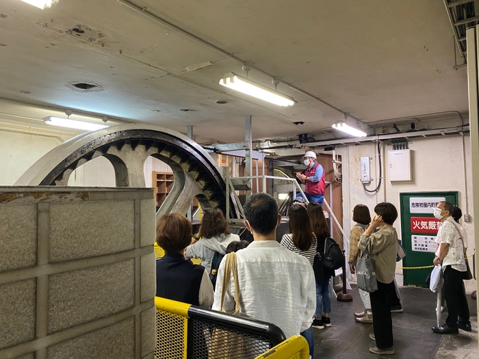 ▲坂本ケーブル巻上室バックヤード見学