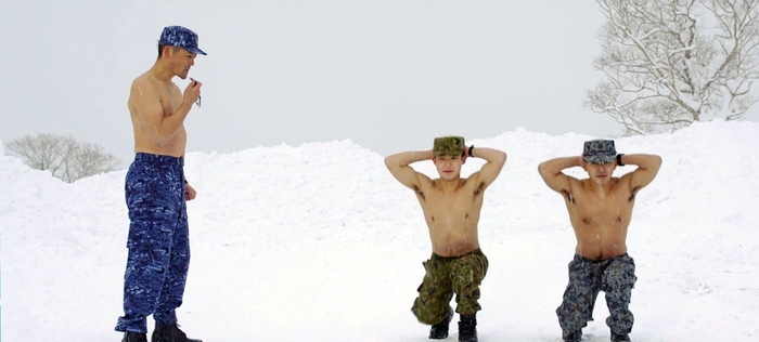 自衛隊LH防寒 筋トレ