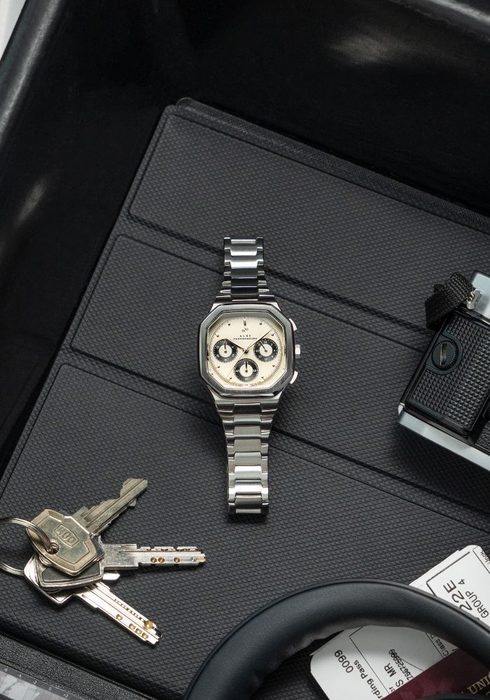 Off White & Black:ラグスポスタイル