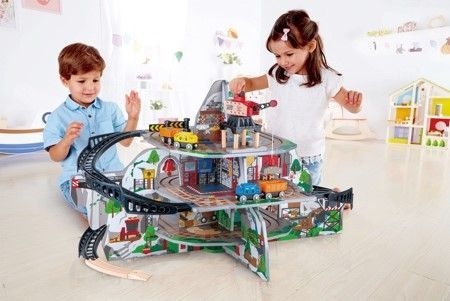 2017年世界最大のおもちゃショー金賞受賞マイティーマウンテンマインのシリーズからの新作