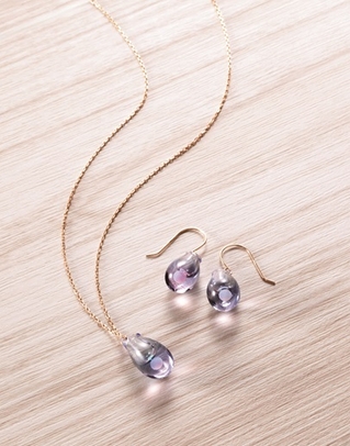 アロマネックレス・アロマフックピアス