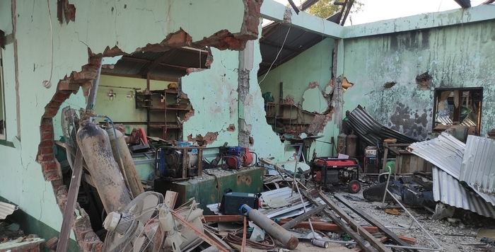 破壊された事務所