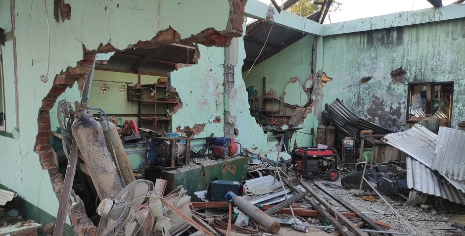 破壊された事務所