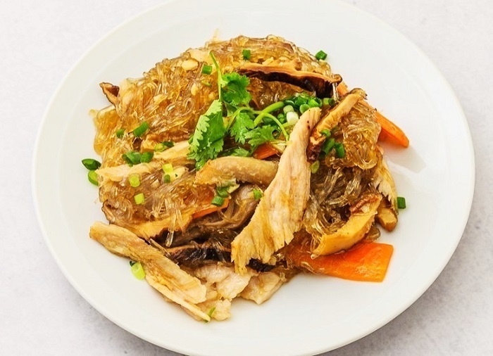 自家製ハム入りミエン(ベトナム春雨)炒め