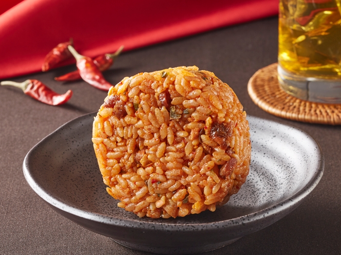 赤から炒飯おむすび(画像はイメージです。)