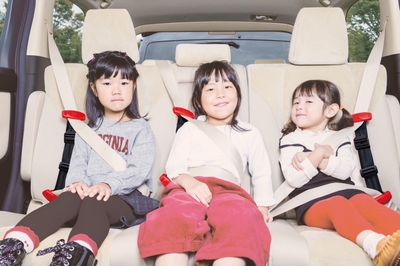 お子さま3人乗れて広々
