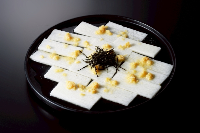 道産長芋と山ワサビのカルパッチョ風~昆布出汁漬け~