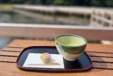 B賞：浜離宮恩賜庭園 お抹茶セット（イメージ）