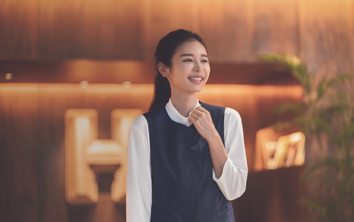 「服から服を作る」 服を原料にして製造した素材、BRING Material™