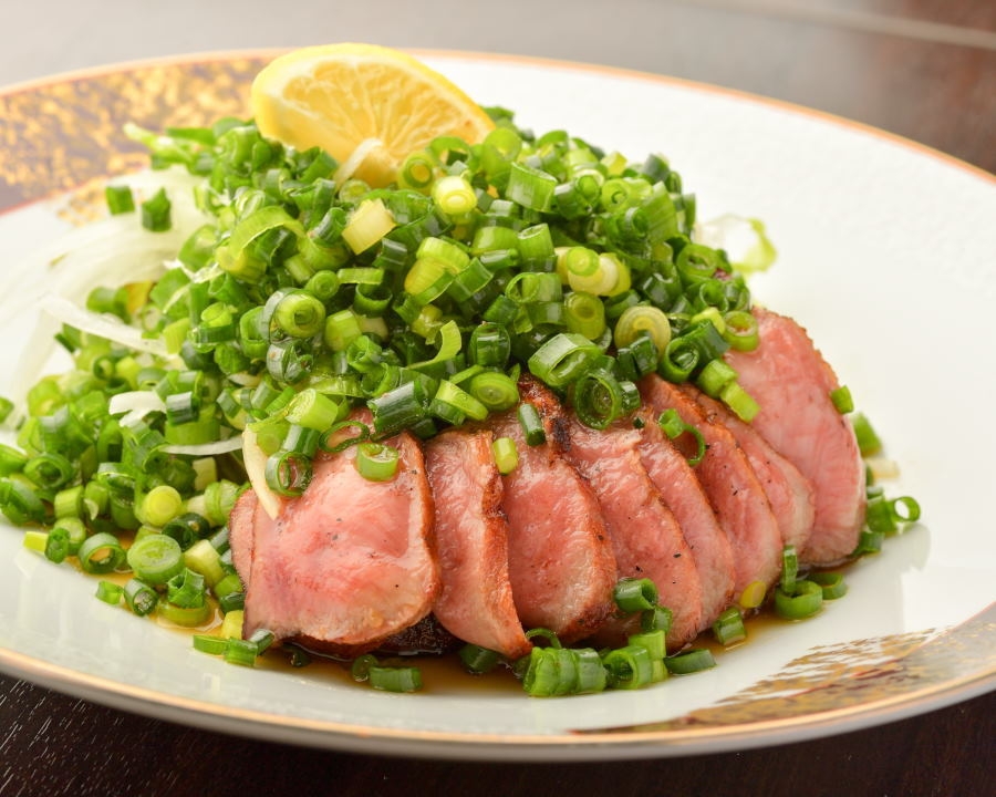 牛タンのタタキ