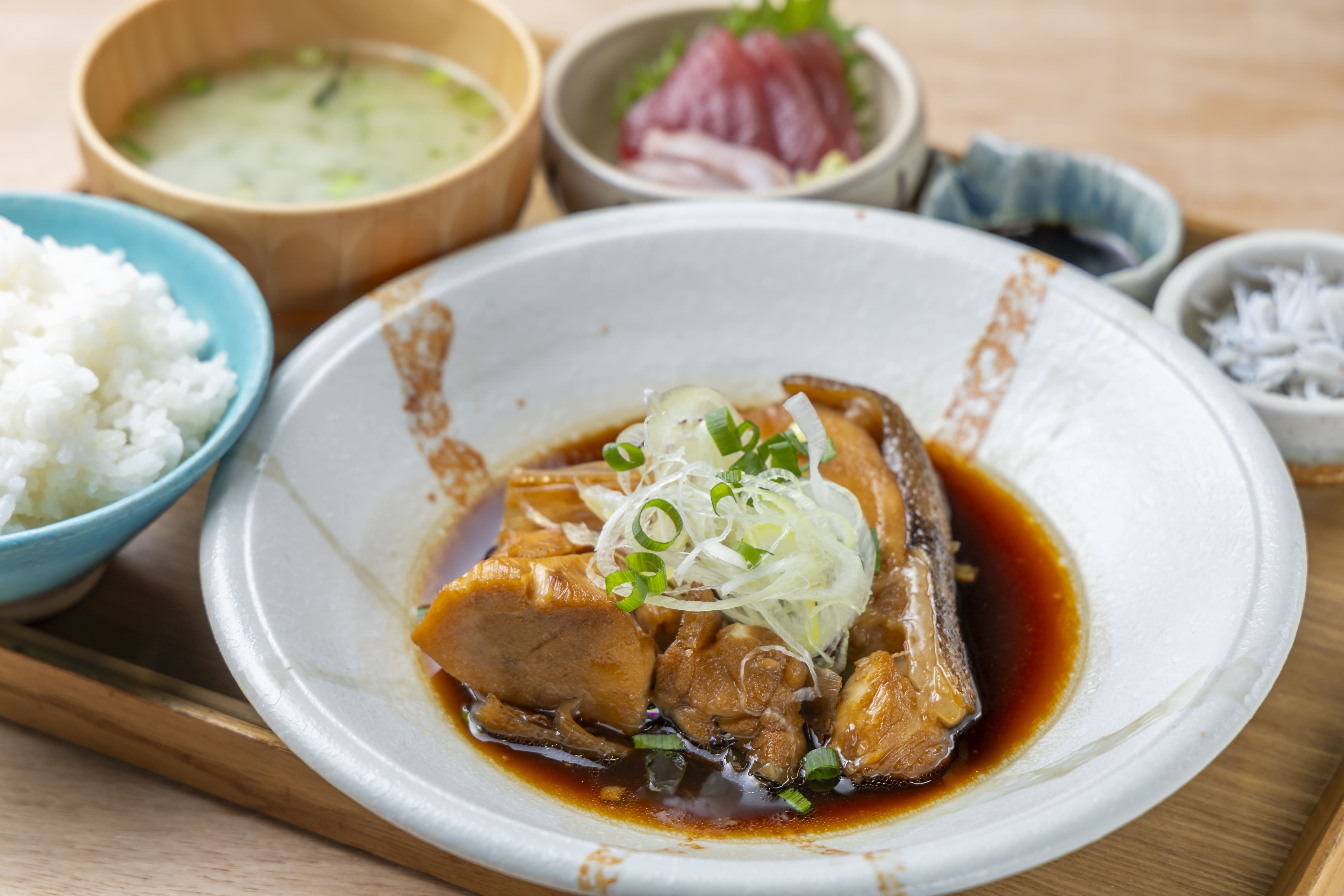日替わり煮魚定食