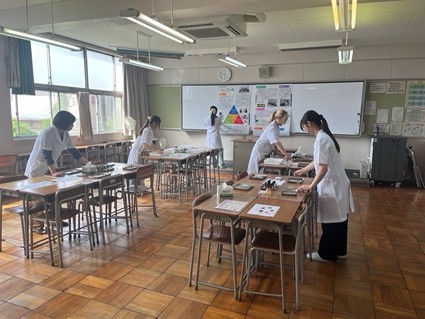 【大同大学】愛知県立横須賀高等学校の文化祭に出展しました／かおりデザイン専攻