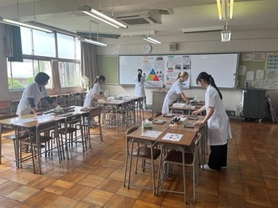 【大同大学】愛知県立横須賀高等学校の文化祭に出展しました／かおりデザイン専攻