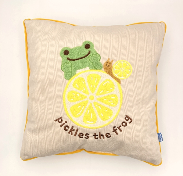 ●クッション　￥4,400（税込）