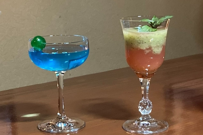 ブルーダイビング&フレッシュキウイとマンゴー