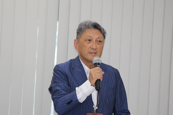 「魚は自分たちでつくっていく時代」と話す伊藤社長