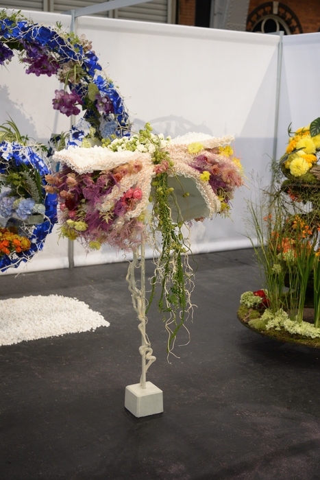 課題(4):ブライダルデザイン「Our Clouds」