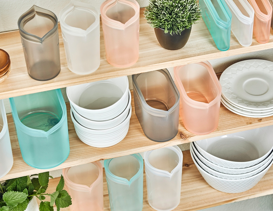 スタッキング収納で、キッチンが華やかに。