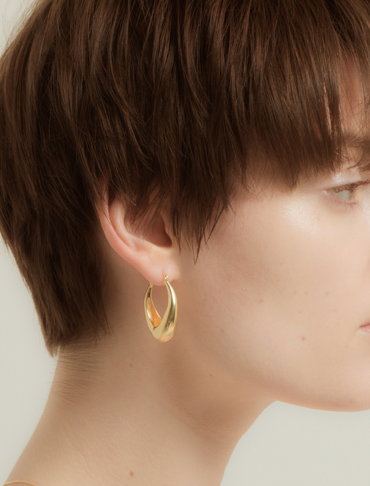 【SV925】THE TEARDROP HOOP PIERCED EARRINGS ¥ 13,750 TAX IN