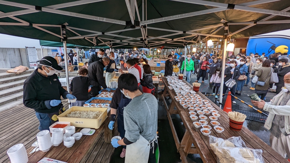 早朝からはらこめしを作ります