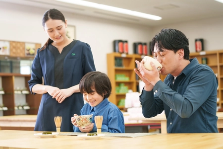 世界を魅了する日本茶の魅力を親子で体感。　
福寿園、夏休み限定の特別体験プログラムを開催！