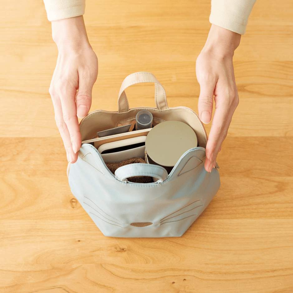 カバンの中の小物がスッキリ!バッグの中身の整理が苦手なスタッフもイチオシ推し!