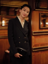 モンブランがミラノファッションウィークで 2026年秋冬レザーコレクションを発表　 会場に女優の杏さんが来場