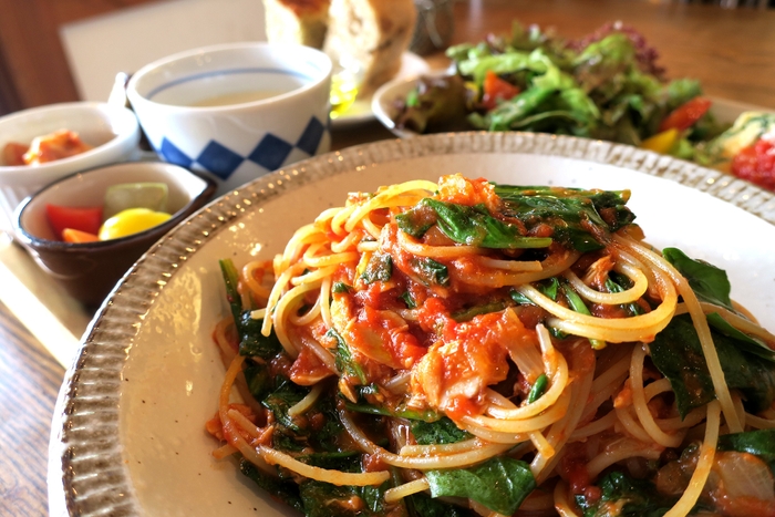 パスタと野菜のおかず 農家のしっかりランチ