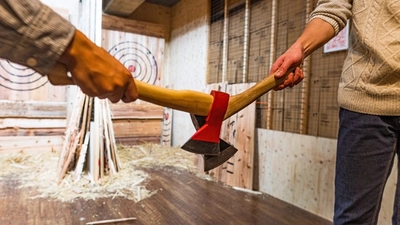 【日本初】斧投げBAR「THE AXE THROWING BAR®︎ 浅草店」が2021年2月1日にリニューアルオープン決定！