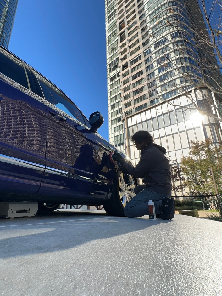 高級車・ショウカーの施工実績多数のプロです。