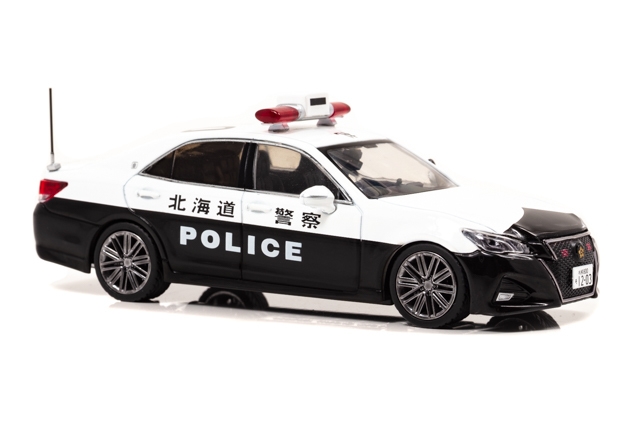 トヨタ クラウン アスリート 北海道警察交通機動隊車両:右横