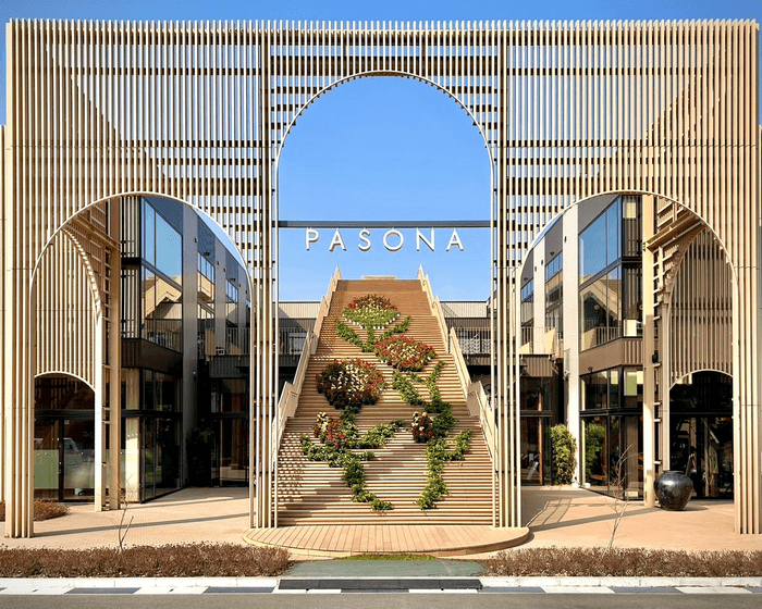 ▲はじまりの島 海神人の食卓 花階段