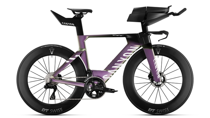 スピードマックス CFR Di2 (シマノデュラエースDI2完成車)1,830,000円(税込) 平均重量8.65kg 特別カラー(アップチャージ85,000円):ミッドナイトプリズム