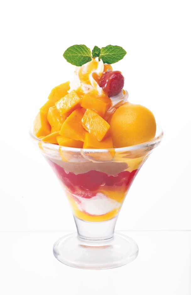フレッシュマンゴーのミニパルフェ