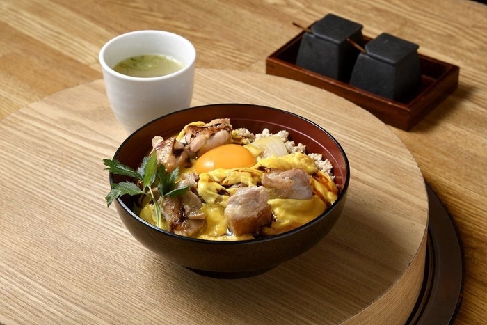 焼とり鳥ぼんち「今治鉄板親子丼」